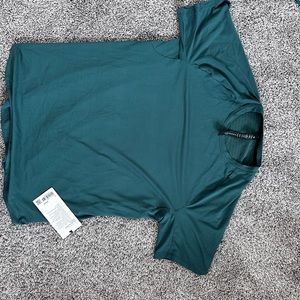 New with tags,size large, Men’s LuLu Lemon Drysense t-shirts, short sleeve